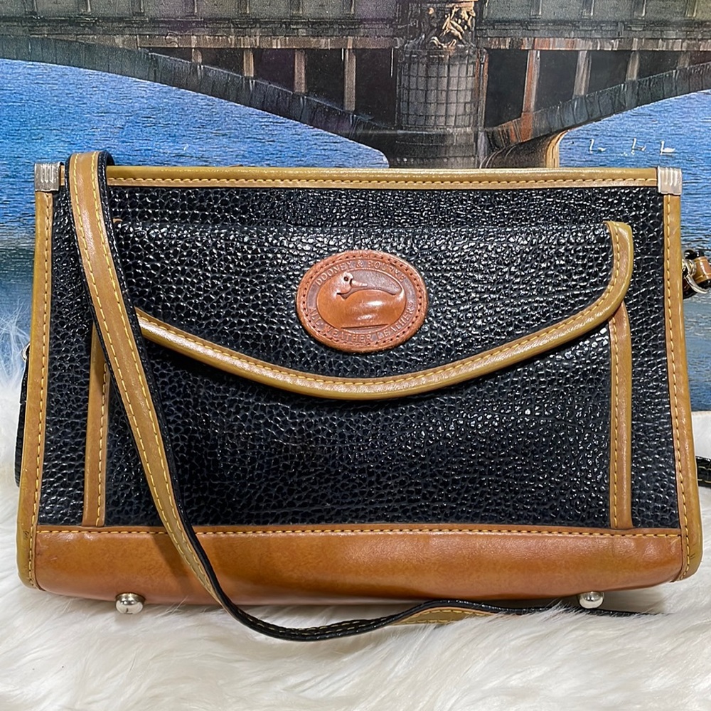 Dooney & Bourke Bag